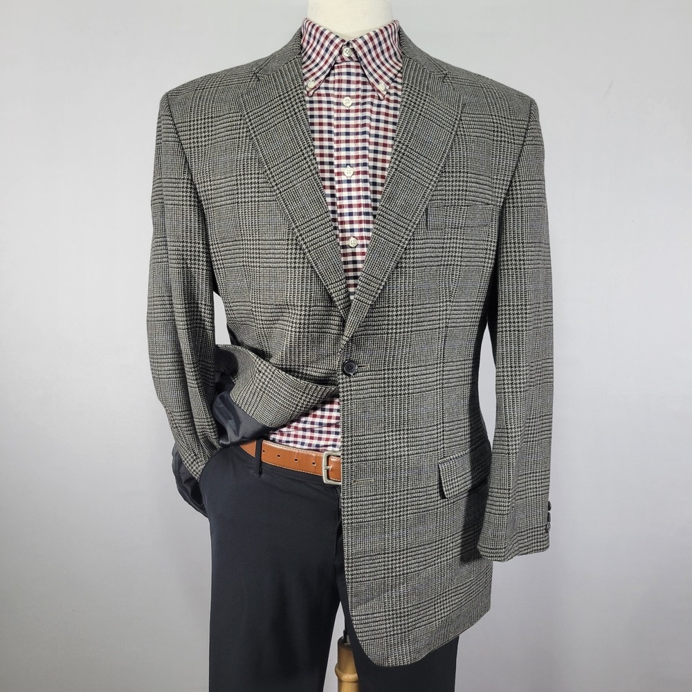 Haggar Men's Sport Coat Blazer Two Button Gray Plaid Lambs Wool Size 42L